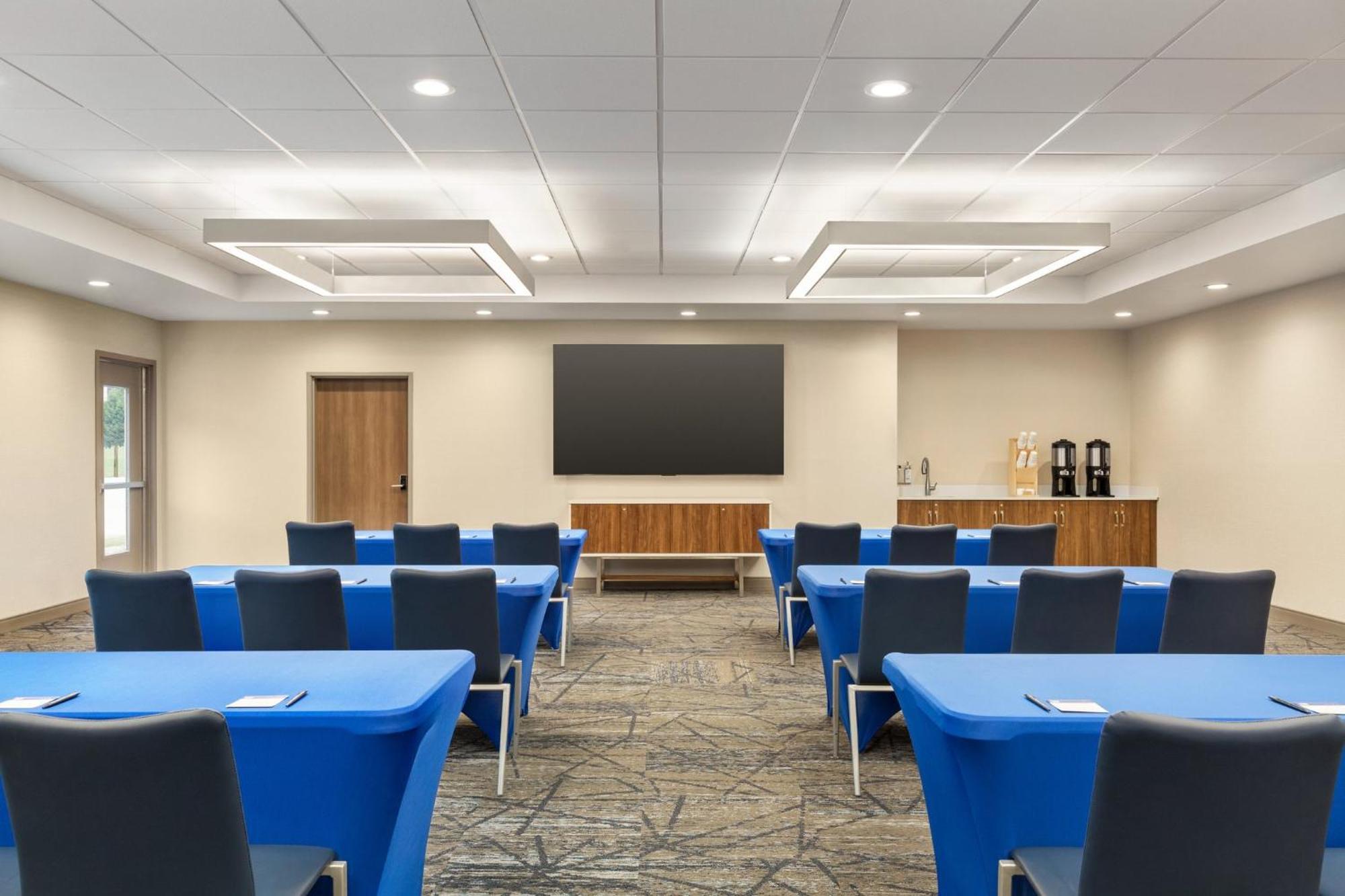 Candlewood Suites Bessemer - Birmingham Sw By Ihg Εξωτερικό φωτογραφία